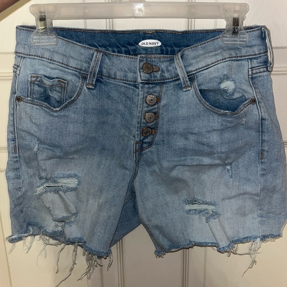 Low waisted Old Navy 90s fit shorts